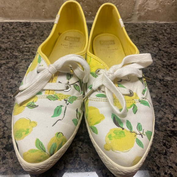 Kate Spade for Keds Lemon Print Pointed Toe Sneakers - Picture 2 of 11